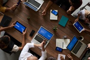 https://www.pexels.com/photo/people-having-business-meeting-together-3183183/